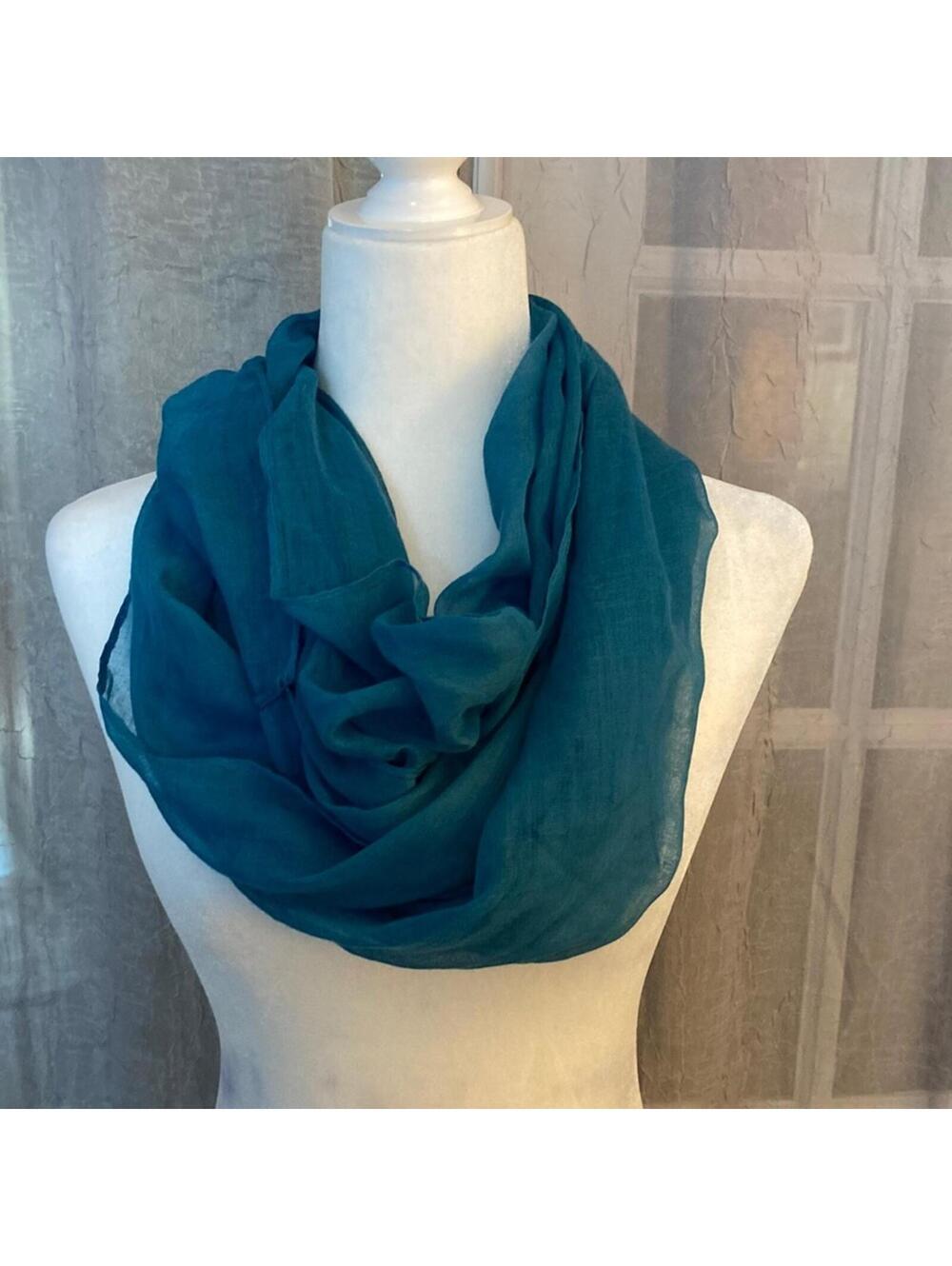 Infinity scarf